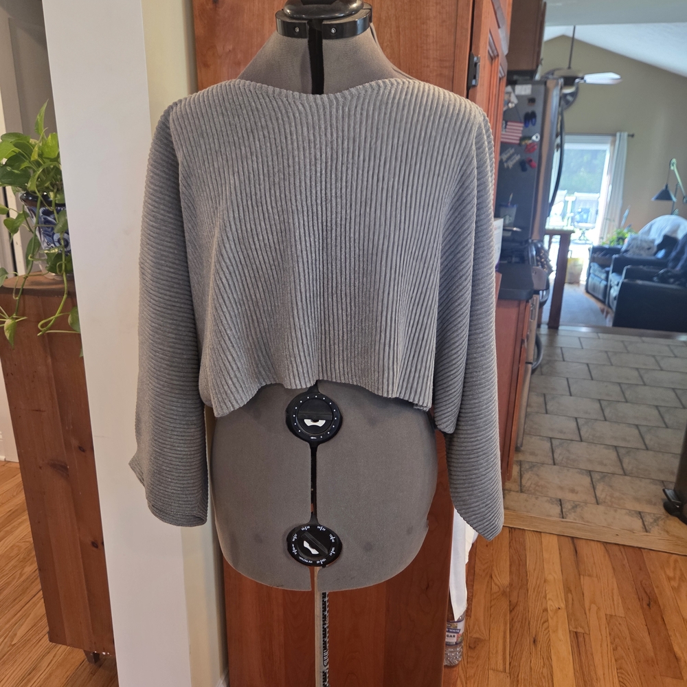 MarlaWynne Ribbed Gray Sweater